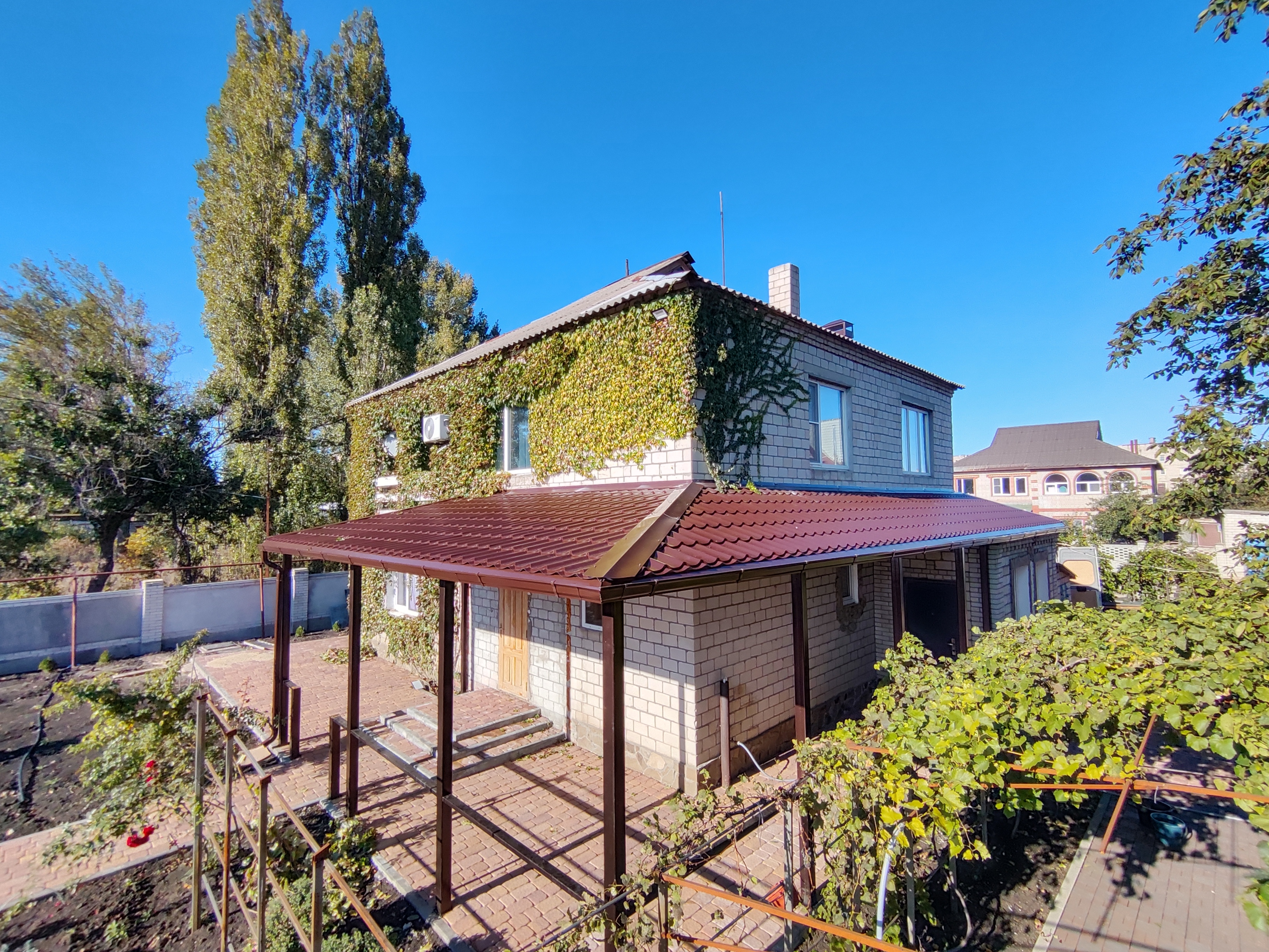 Навес из металлочерепицы