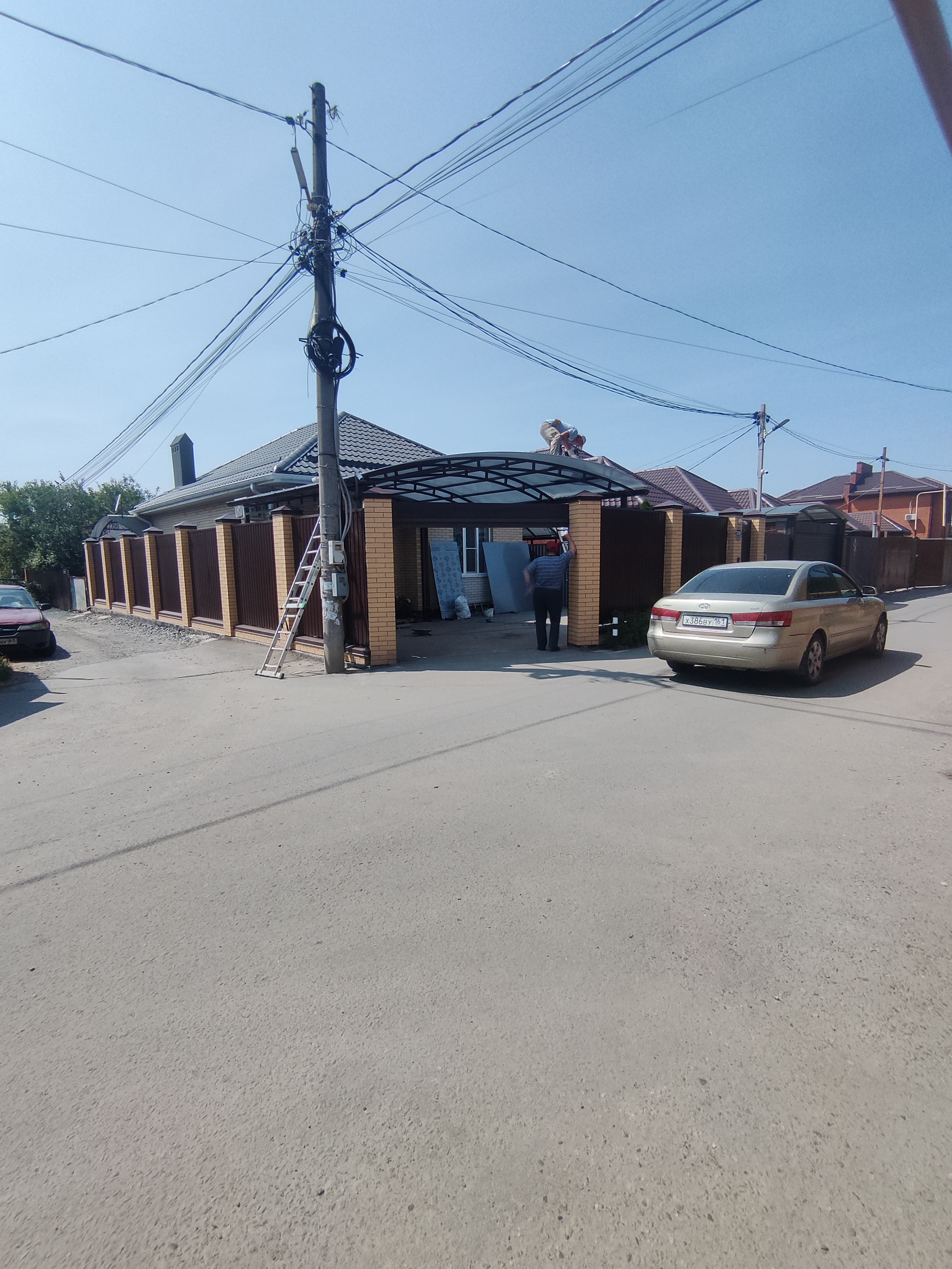 Навес из поликорбоната